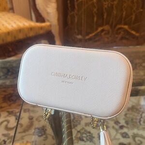 Cynthia Rowley travel jewelry case   with Gold Accents